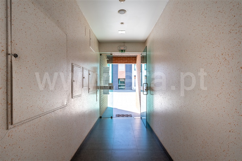 Duplex T2 com Terraço Torres Vedras, São Pedro da Cadeira - 1579538 - 4