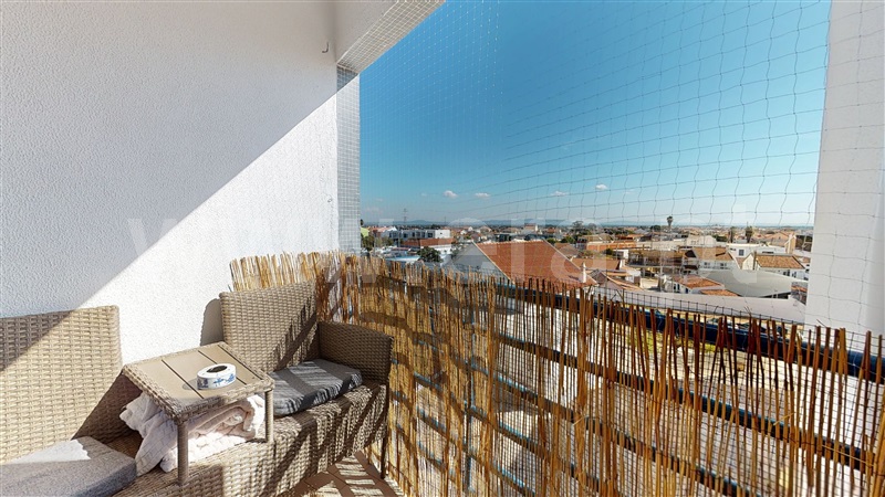 Duplex T3 com Terraço Almada, Palhais - 1511888 - 11