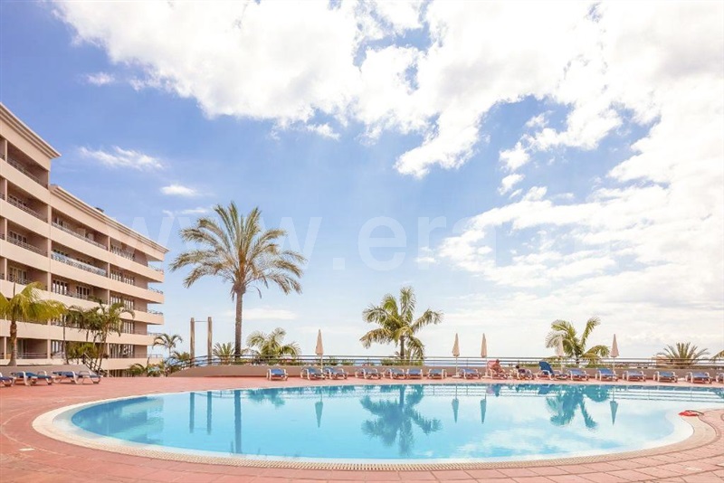 Duplex T4 / Funchal, Ajuda