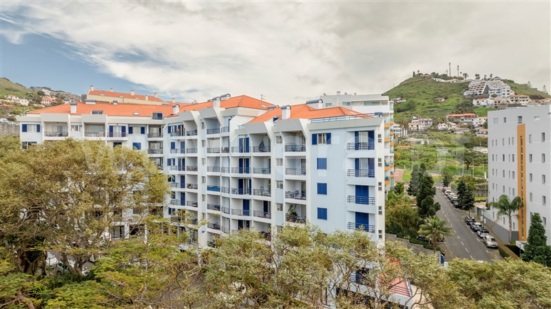 Duplex T4 / Funchal, São Martinho