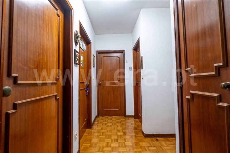 Apartamento T4 à venda em Ramalde, Porto — foto 4