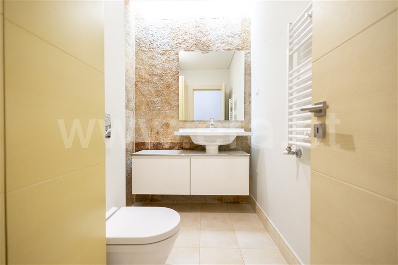 Apartamento T4 à venda em Torres Novas (Santa Maria, Salvador e Santiago), Torres Novas — foto 3