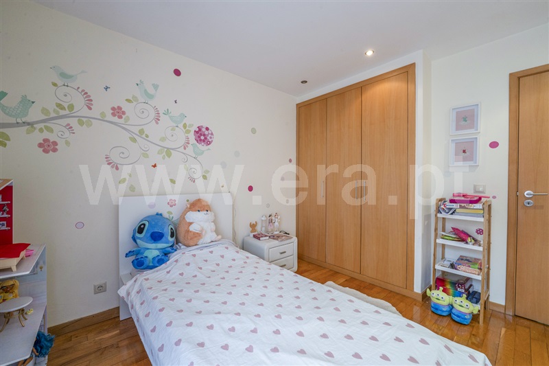 Apartamento T4 à venda em Mafamude e Vilar do Paraíso, Vila Nova de Gaia — foto 8