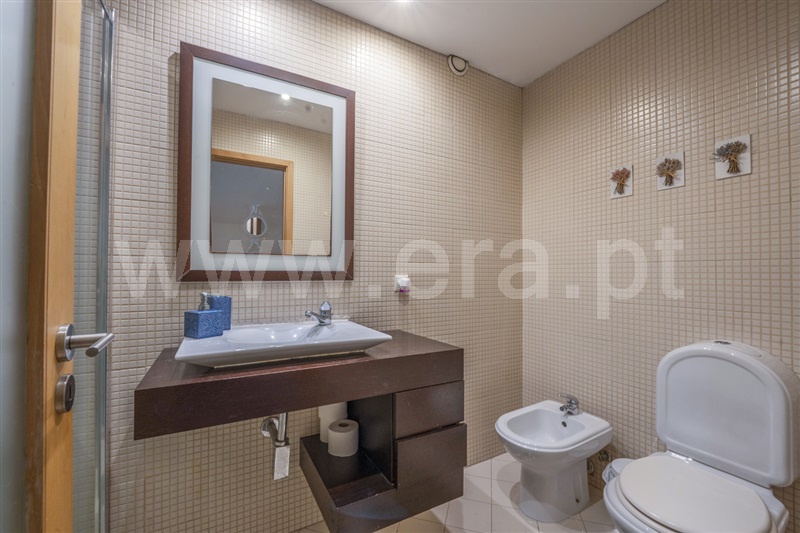 Apartamento T4 à venda em Mafamude e Vilar do Paraíso, Vila Nova de Gaia — foto 11