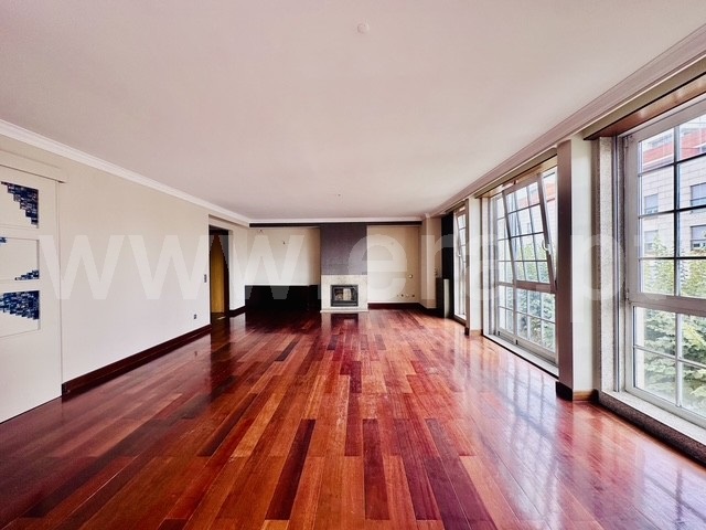 Apartamento T5 à venda em Boavista, Porto — foto 8
