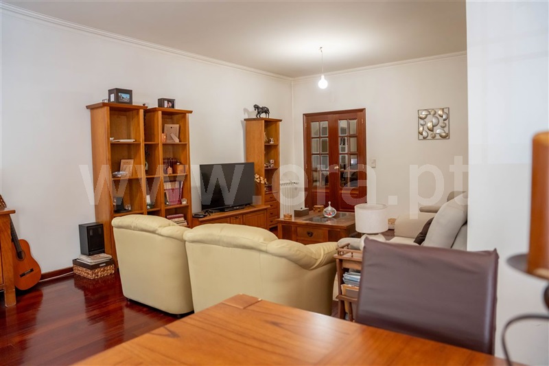 Apartamento T5 à venda em Praça de Goa, Viseu — foto 3
