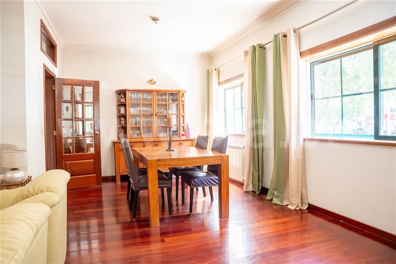 Apartamento T5 à venda em Praça de Goa, Viseu — foto 4