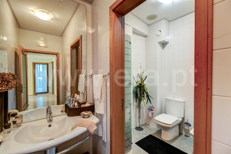 Apartamento T6+ à venda em Bougado (São Martinho e Santiago), Trofa — foto 5