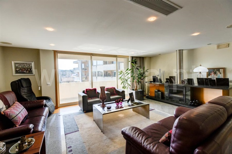 Apartamento T6+ à venda em Bougado (São Martinho e Santiago), Trofa — foto 2