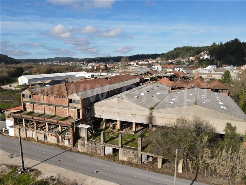Fábrica/Indústria / Ourém, Caxarias
