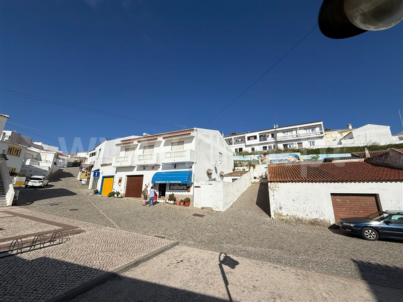 Garagem / Aljezur, Bordeira