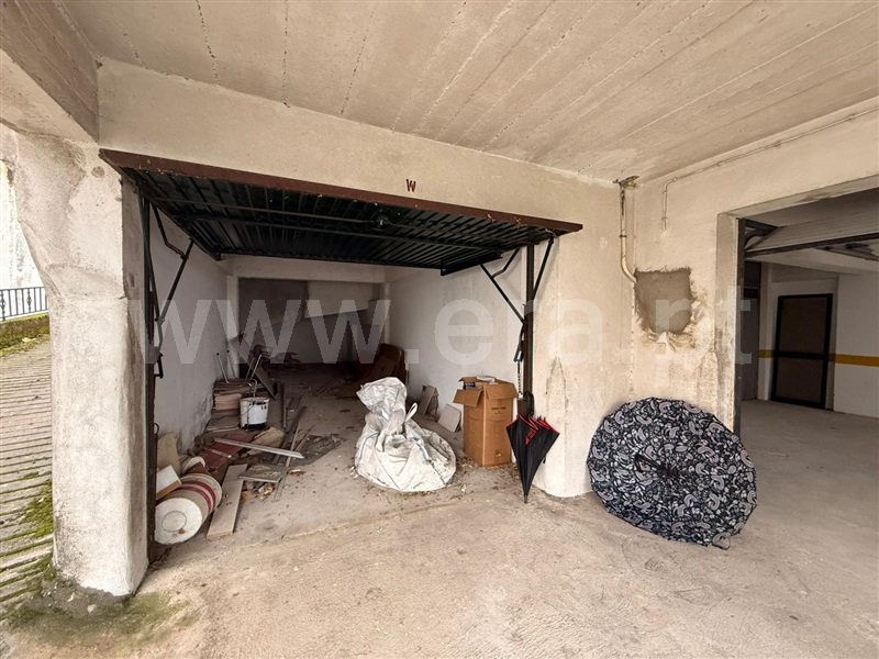 Garagem / Guarda, Guarda