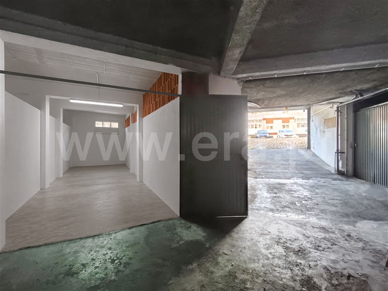 Garagem / Leiria, Marrazes e Barosa