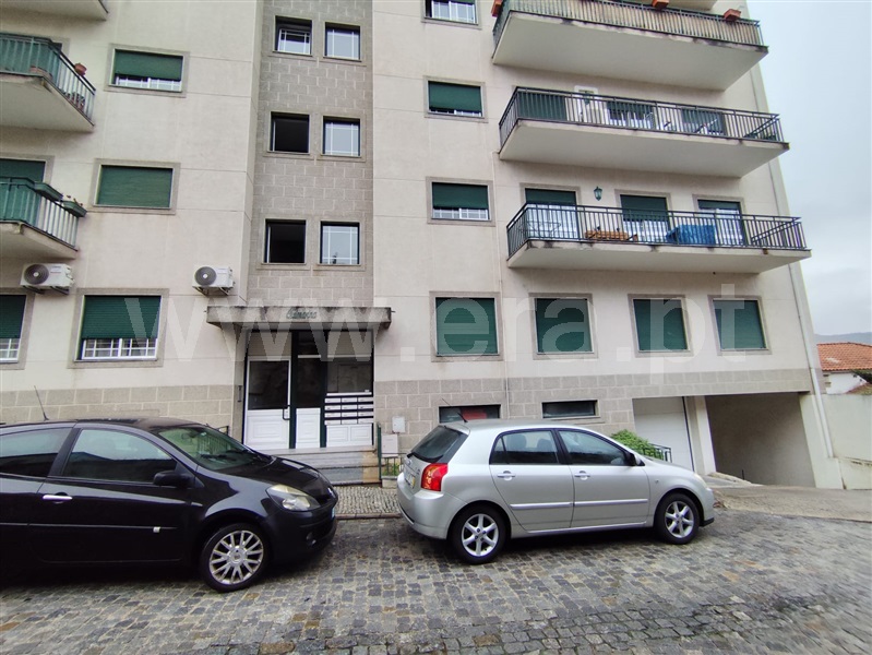 Garagem / Peso da Régua, Peso da Régua e Godim