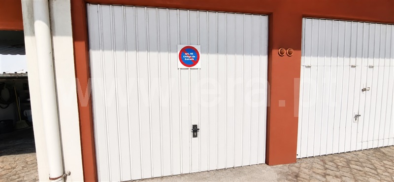 Garagem / Sintra, Monte Abraão