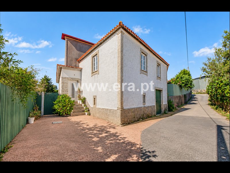 Herdade T4 / Paredes, Aguiar de Sousa