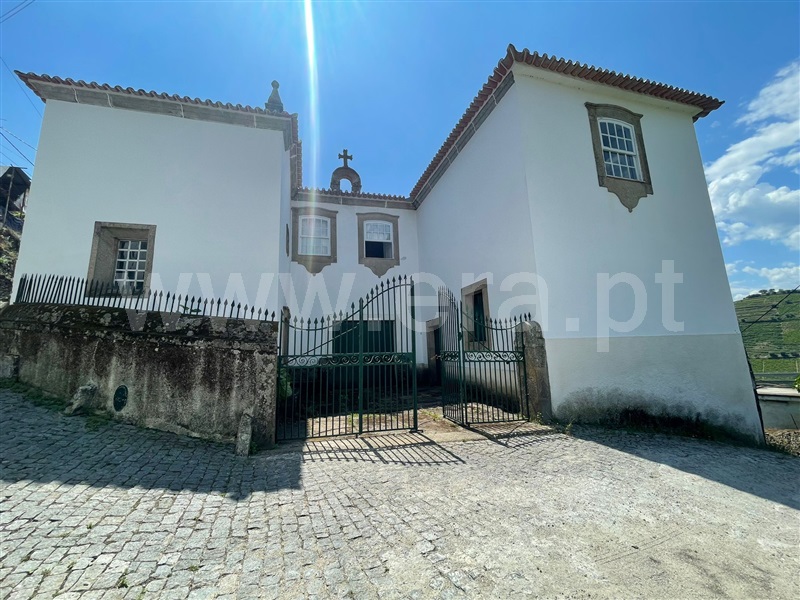 Herdade T8 / Peso da Régua, Vilarinho dos Freires