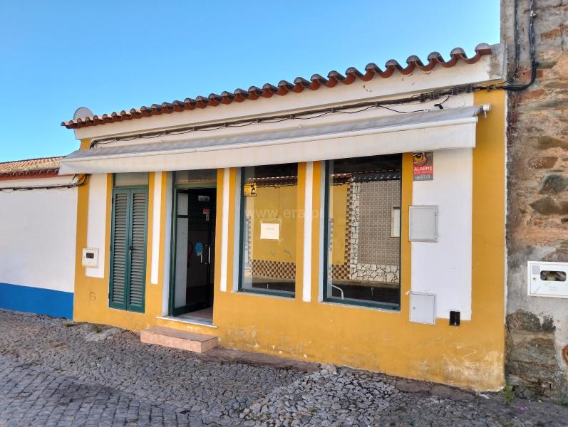 Loja / Redondo, Montoito