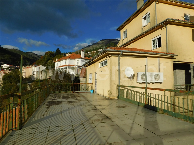 Loja / Seia, Loriga