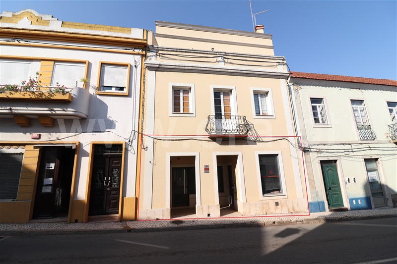 Loja T2 / Santiago do Cacém, Cercal