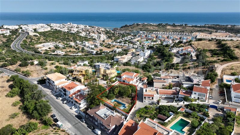 Lote / Albufeira, Albufeira e Olhos de Água