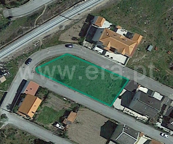 Lote / Almeida