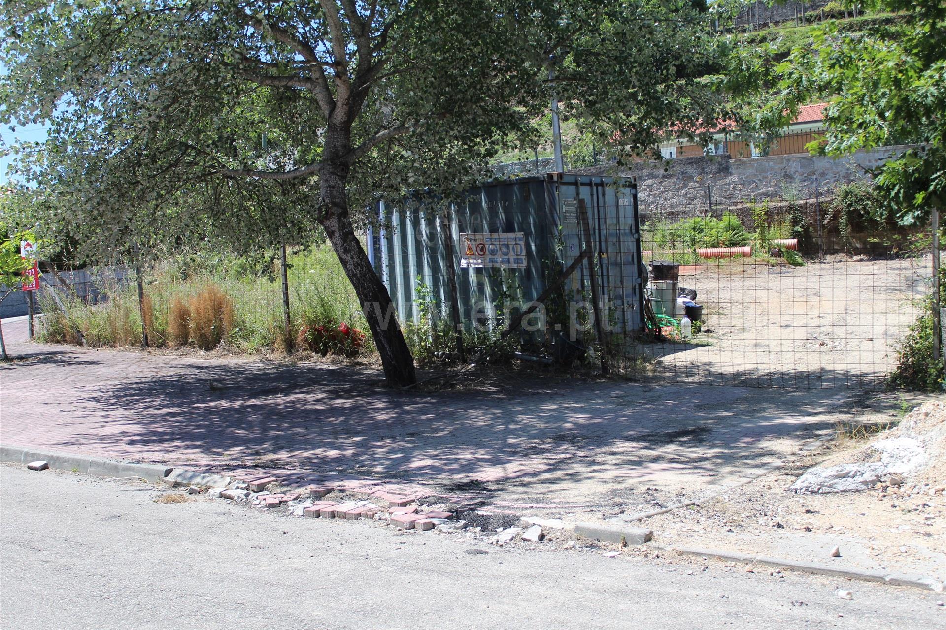 Land for sale in Arcos de Valdevez, Portugal — €60,000