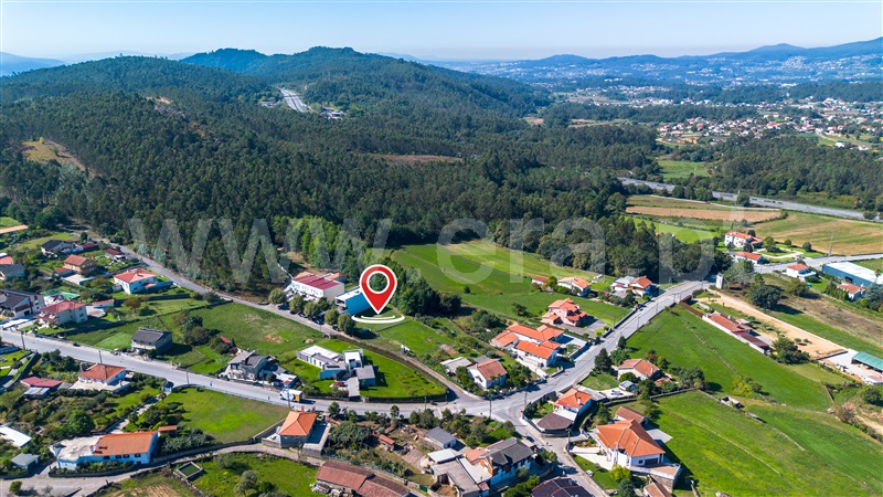 Lote / Barcelos, Alheira e Igreja Nova