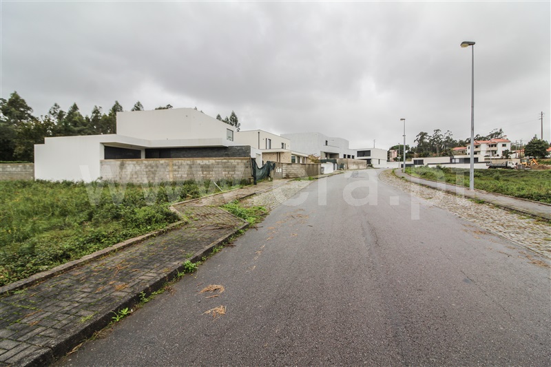Lote  Barcelos, Perelhal - 1365385 - 1