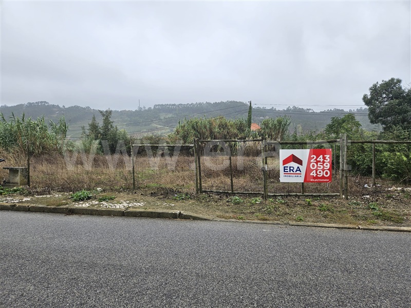 Lote / Caldas da Rainha, Santa Catarina