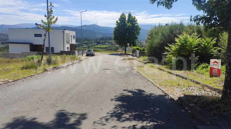 Lote  Celorico de Basto, Arnóia - 1420031 - 2