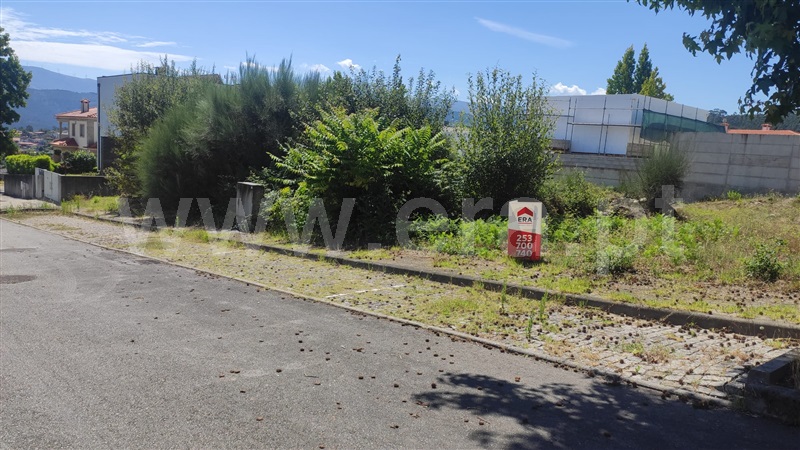 Lote  Celorico de Basto, Arnóia - 1420031 - 9
