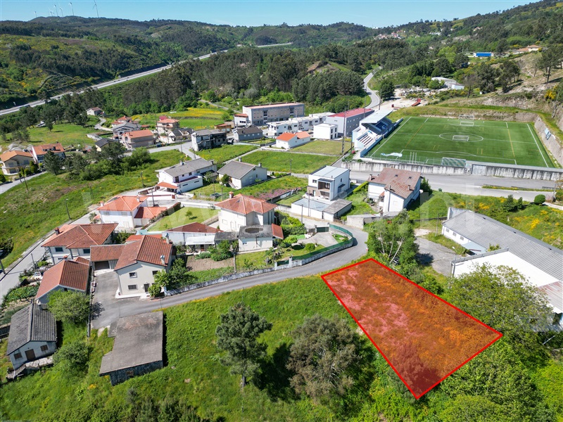 Lote / Celorico de Basto, Basto (São Clemente)