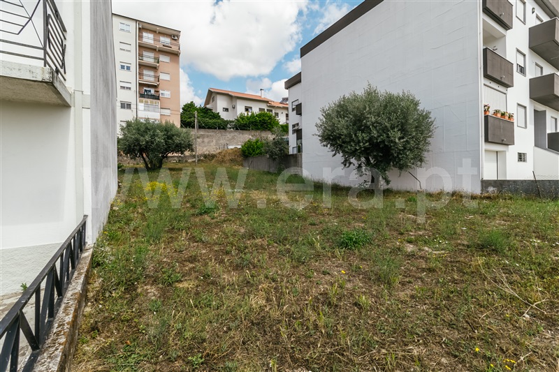 Lote  Covilhã, Teixoso - 1115704 - 8