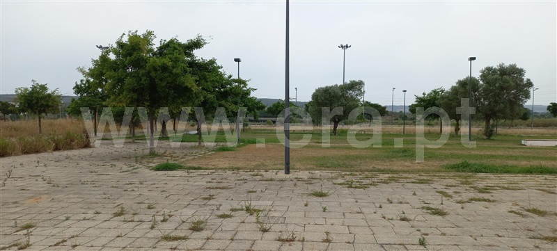 Lote  Entroncamento, ENTC - Igreja Sagrada Família - 1255113 - 1