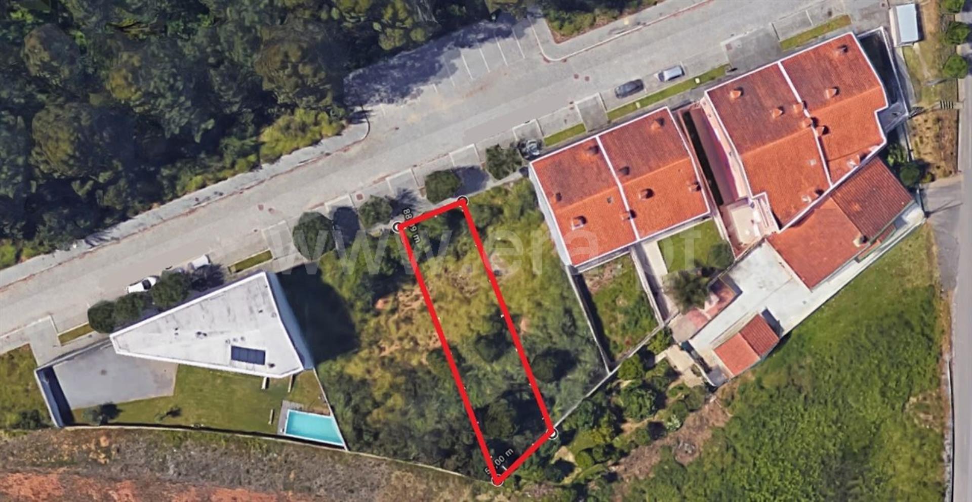 Land for sale in Espinho, Portugal — €75,000