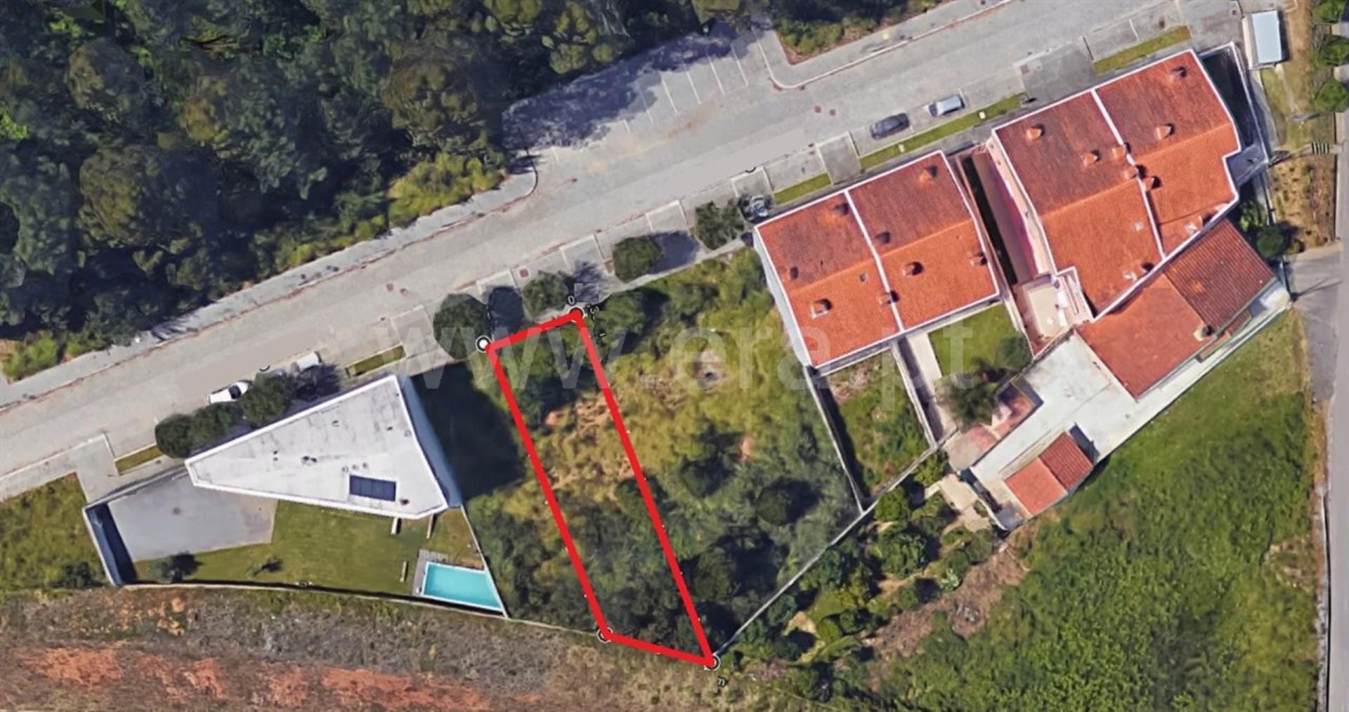 Land for sale in Espinho, Portugal — €75,000