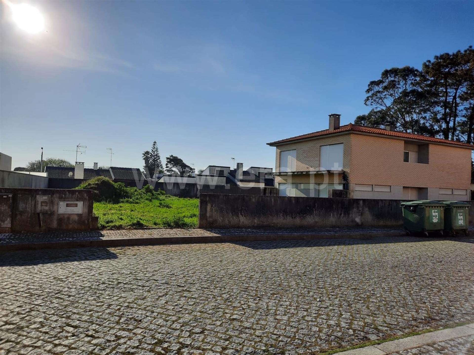 Land for sale in Esposende, Portugal — €220,000