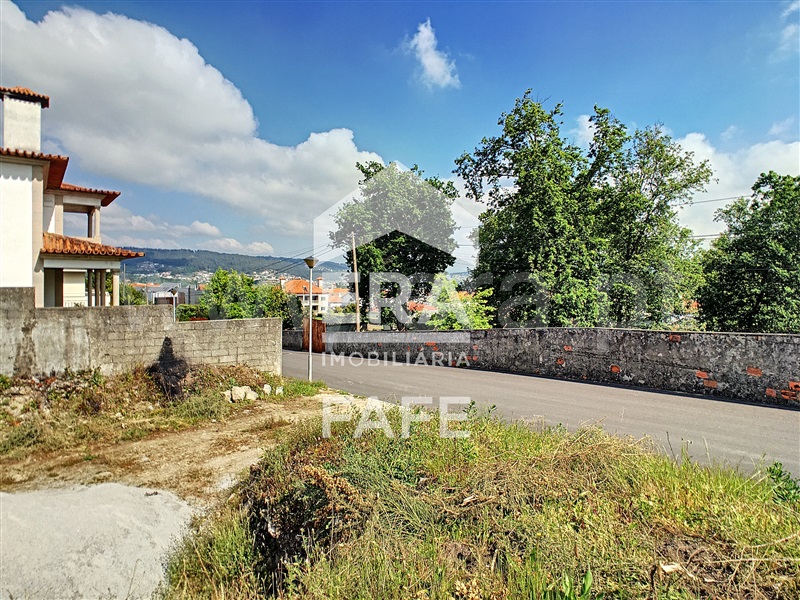 Lote  Fafe - 1067832 - 5