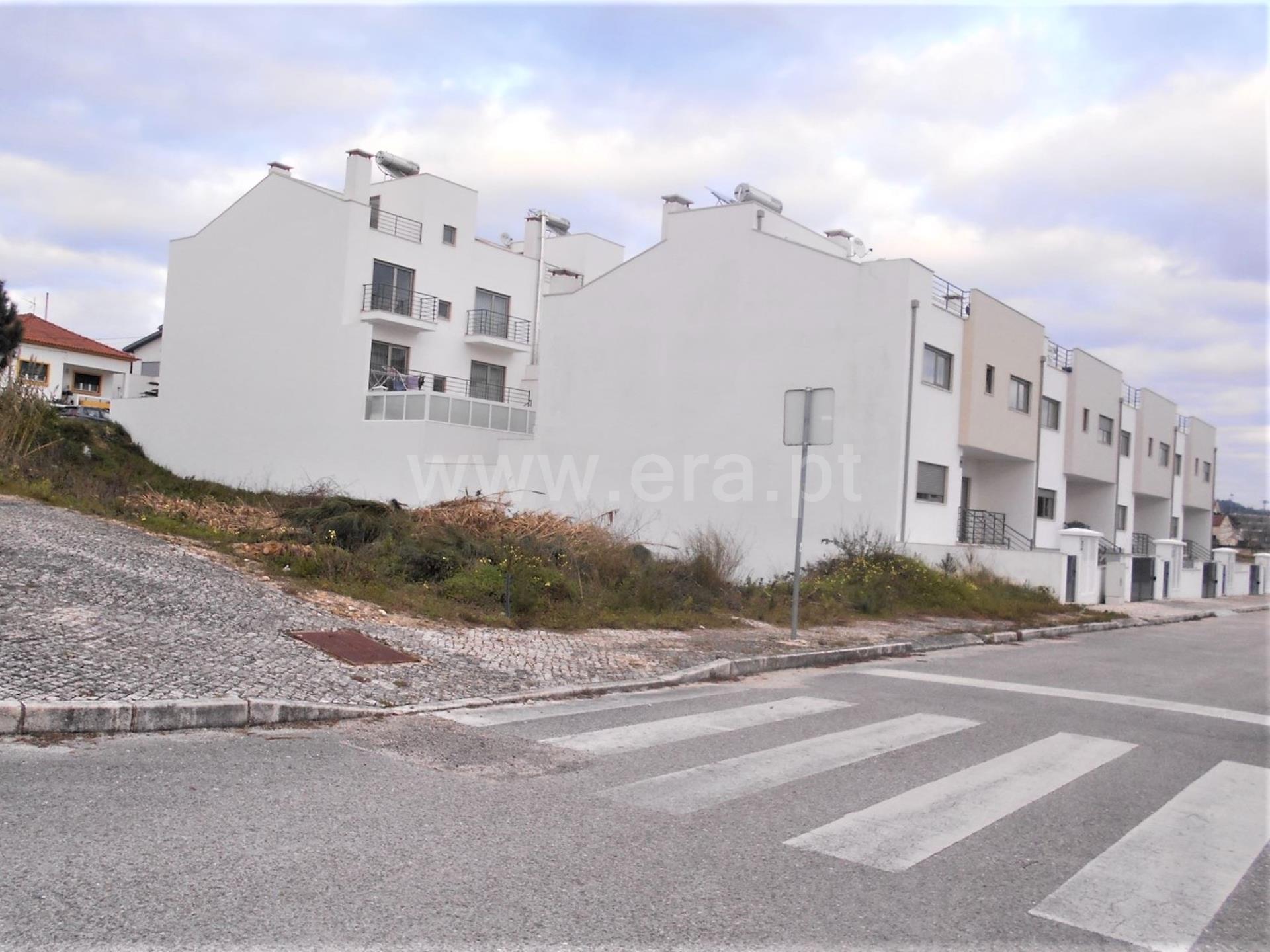 Land for sale in Figueira da Foz, Portugal — €60,000