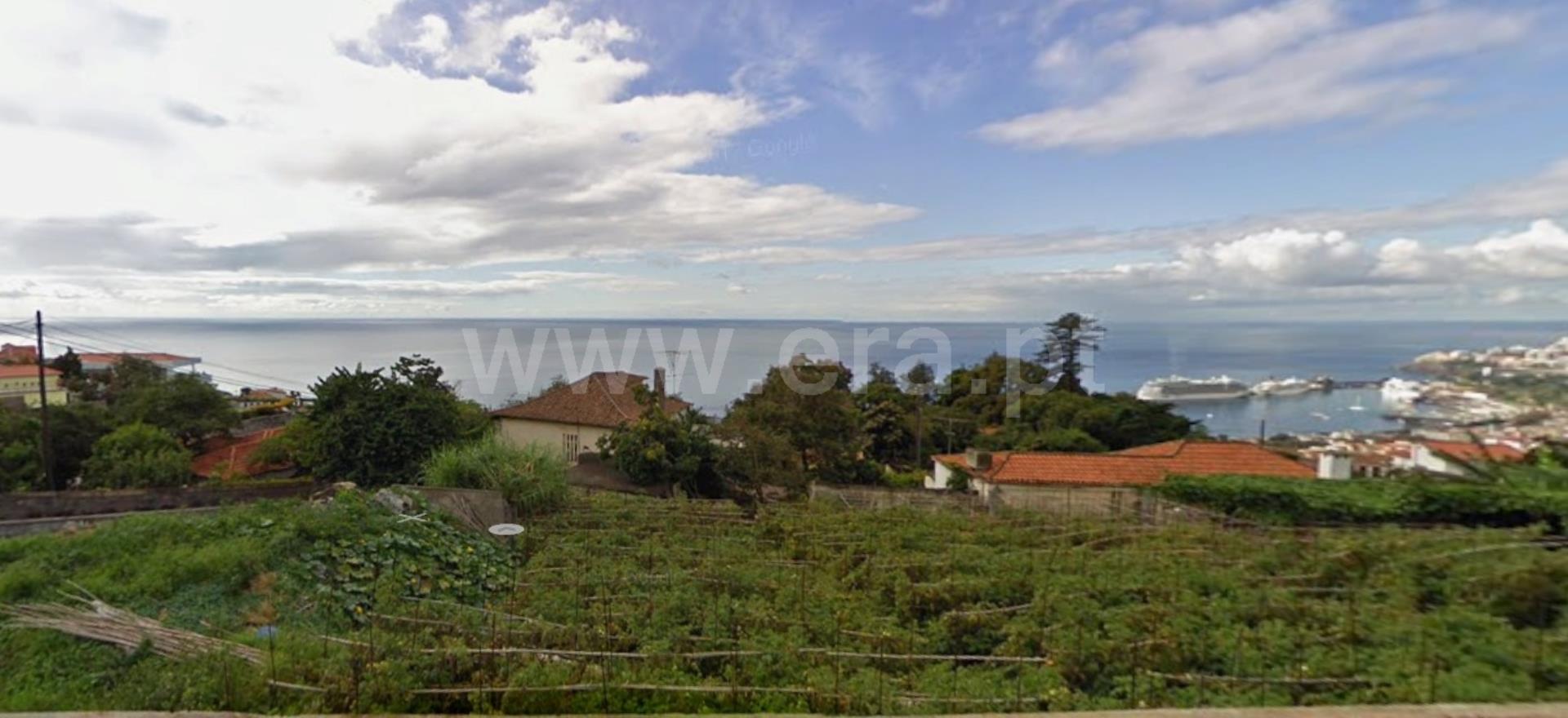 Land for sale in Funchal, Portugal — €360,000