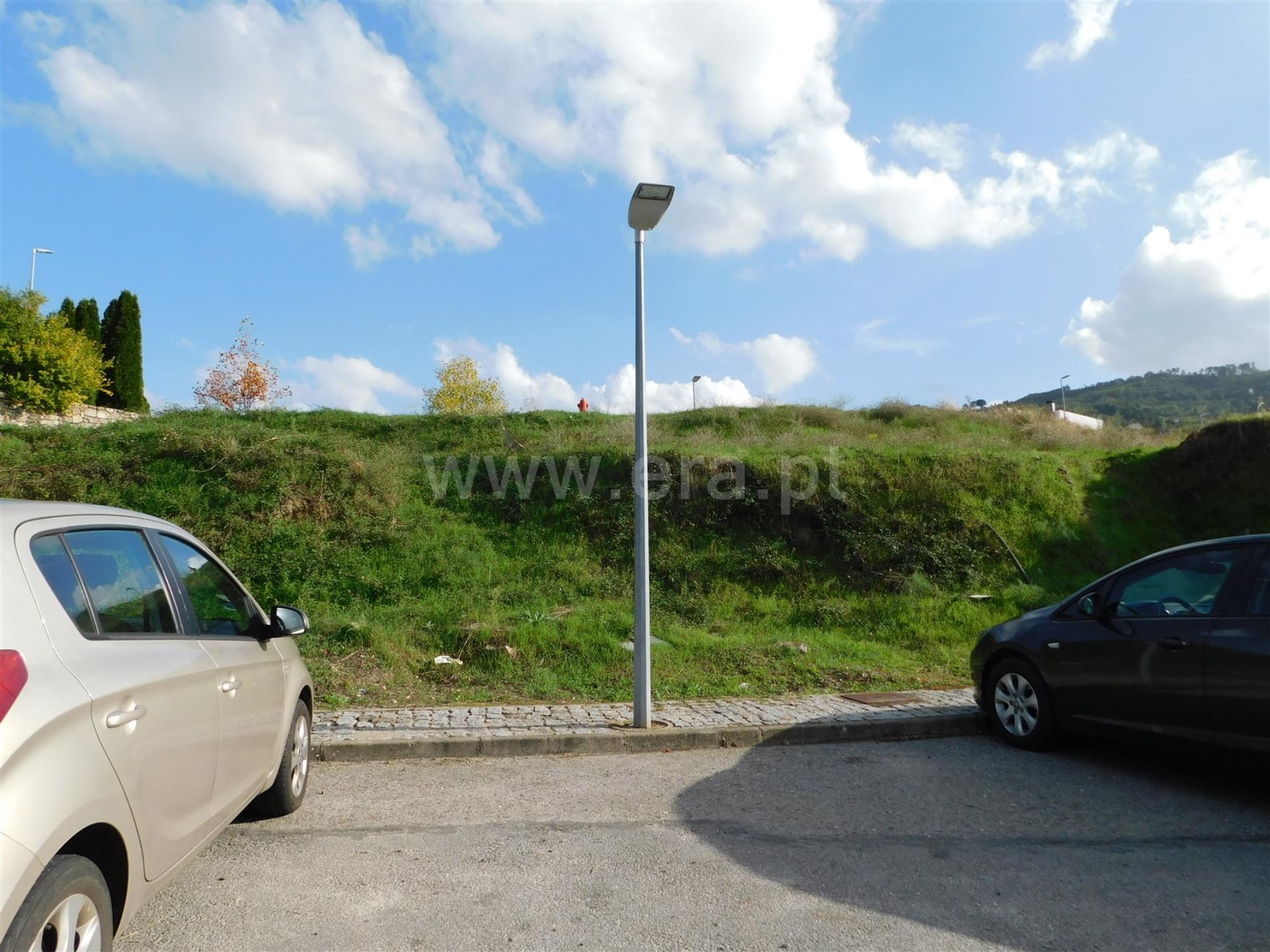 Land for sale in Fundão, Portugal — €107,500