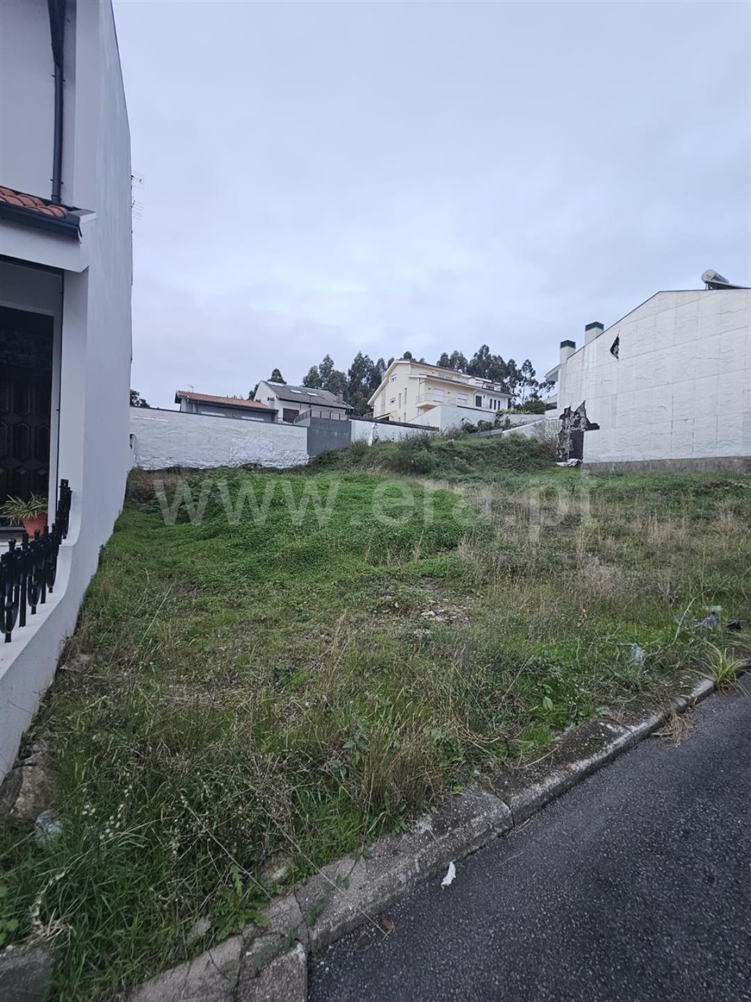 Land for sale in Gondomar, Portugal — €115,000