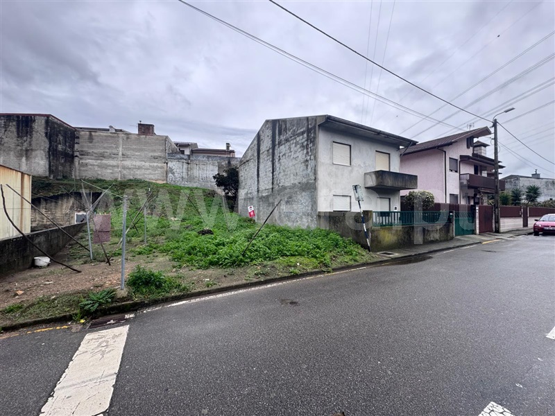 Lote / Gondomar, Covelo