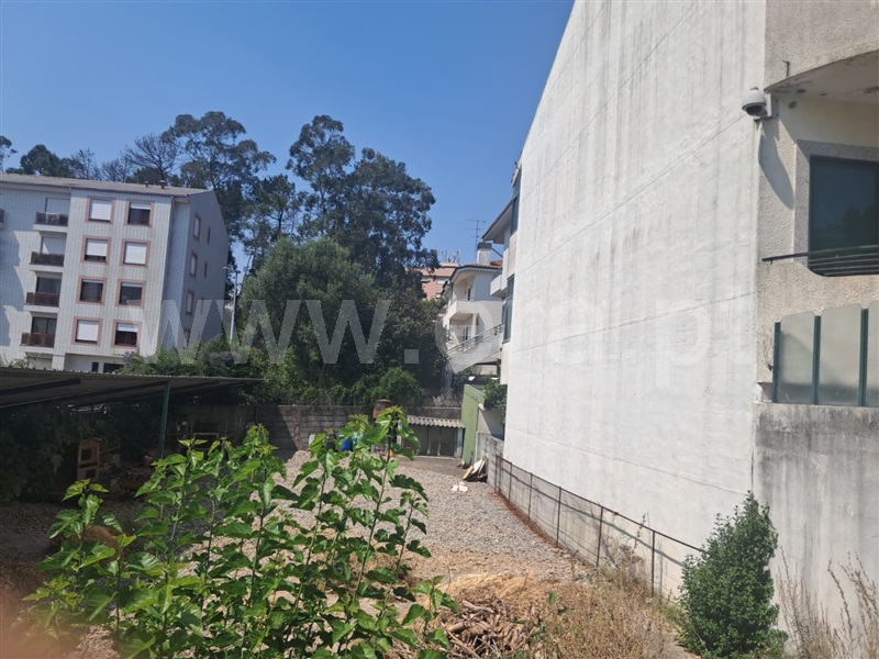 Lote  com Urbano Gondomar, Fânzeres - 1501580 - 9