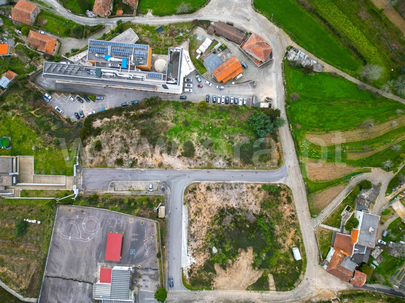 Lote  Gondomar, Gondomar (São Cosme), Valbom e Jovim - 1091637 - 7