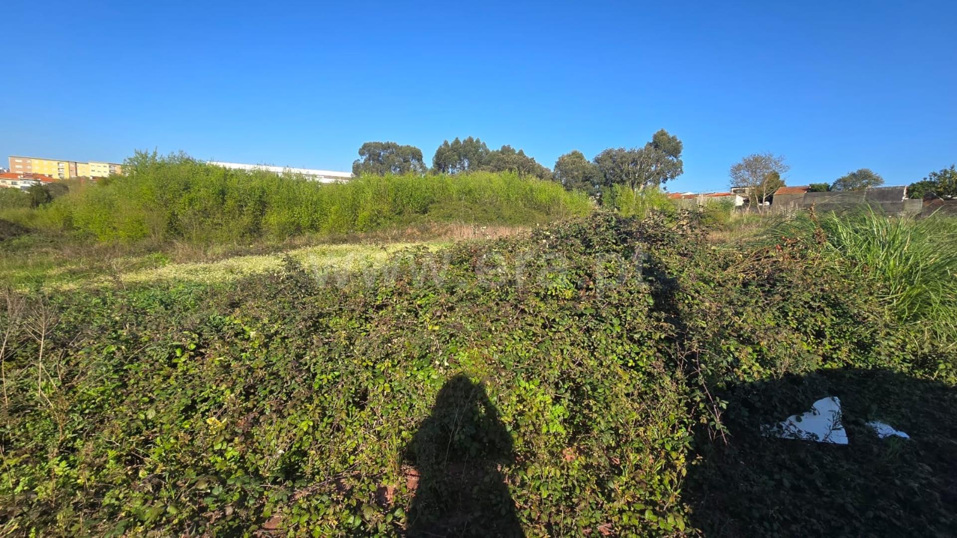 Land for sale in Gondomar, Portugal — €250,000