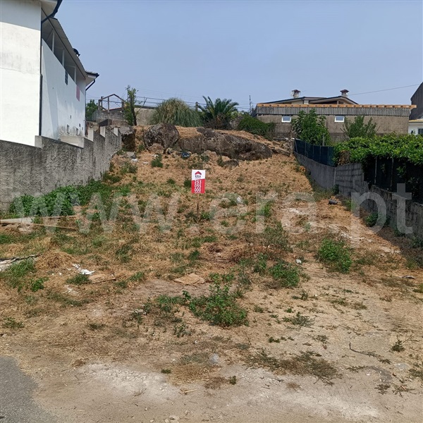 Lote / Guimarães, Gondar