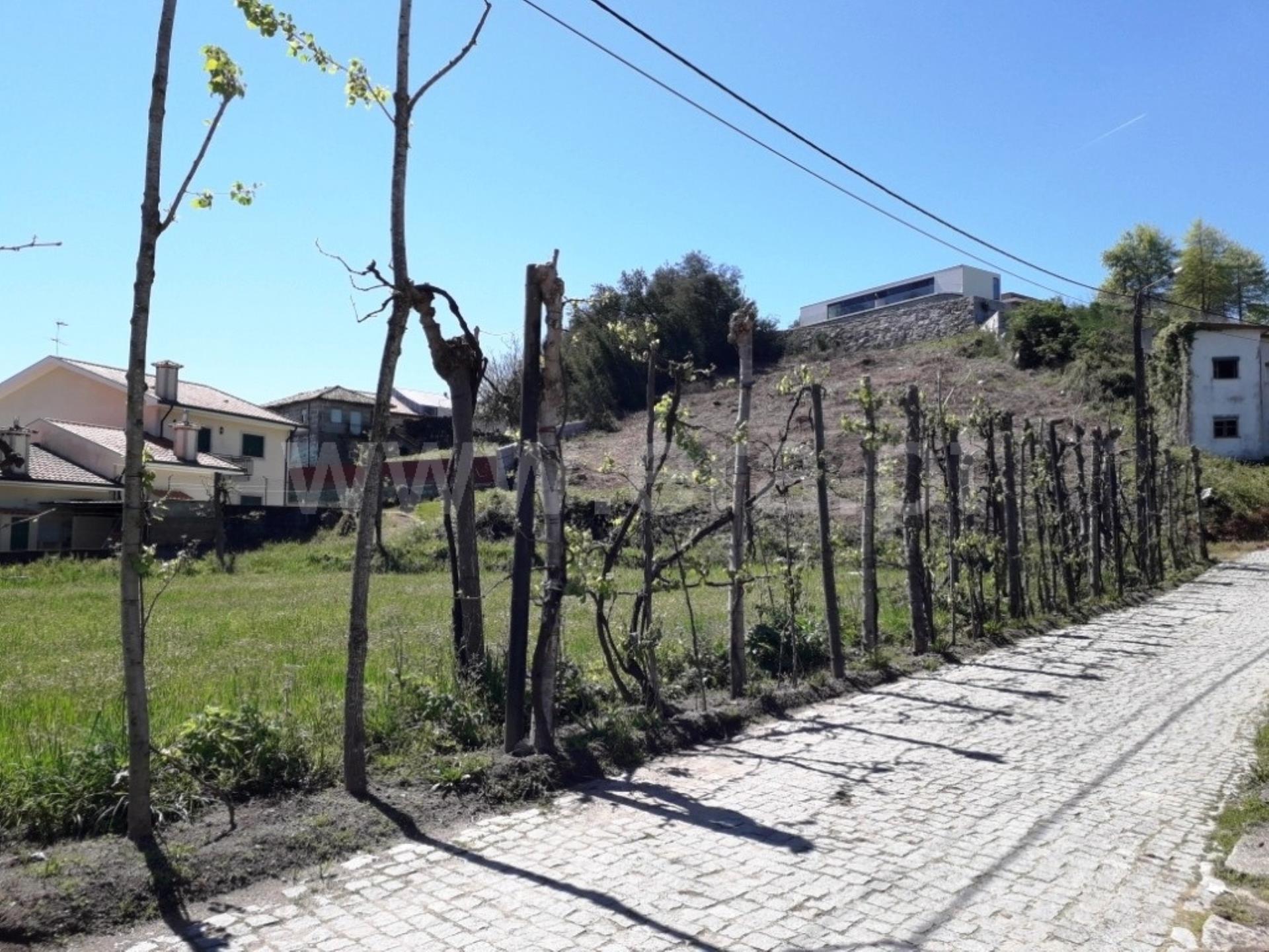 Land for sale in Guimarães, Portugal — €150,000