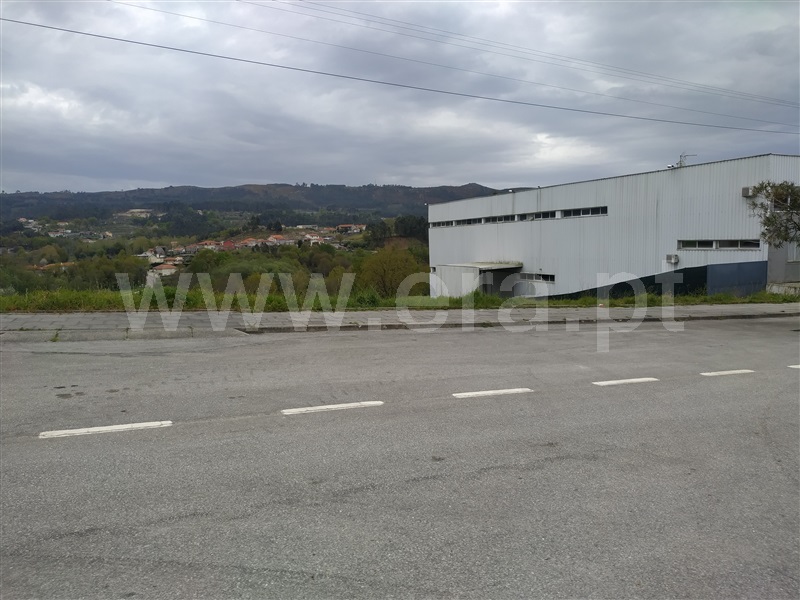 Lote Industrial / Fafe, São Gens